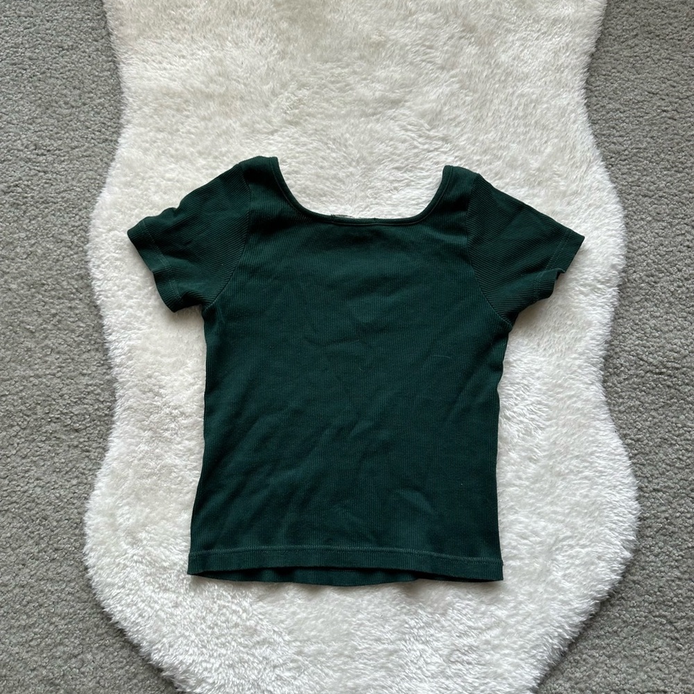 Brandy Mellvile scooped neck Cropped Top - Picture 4 of 4
